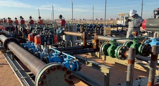 Project managers in high-visibility safety vests and hard hats overseeing active construction operations, highlighting Halker’s commitment to on-site coordination, quality control, and safe execution across complex industrial and infrastructure projects.